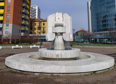 Fontana piazza Indro Montanelli