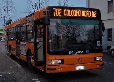 autobus 702