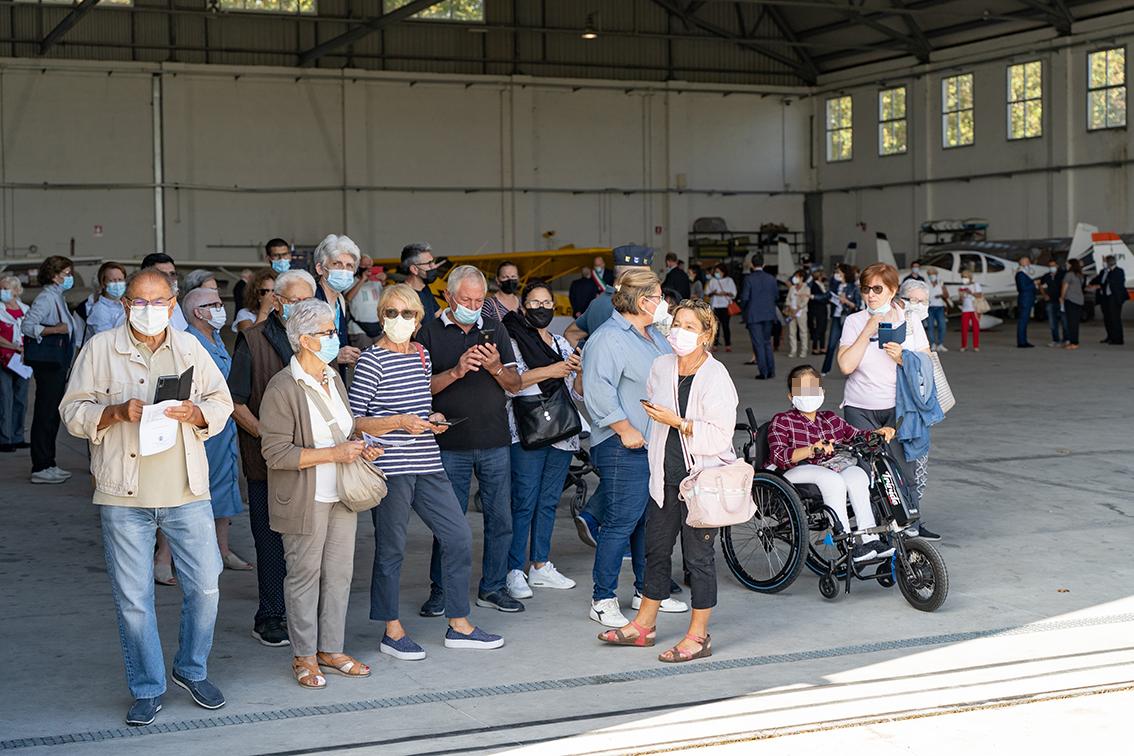 Funzione religiosa Madonna di Loreto negli hangar dell’Aeroculb Milano – foto ©Yuri Laudadio