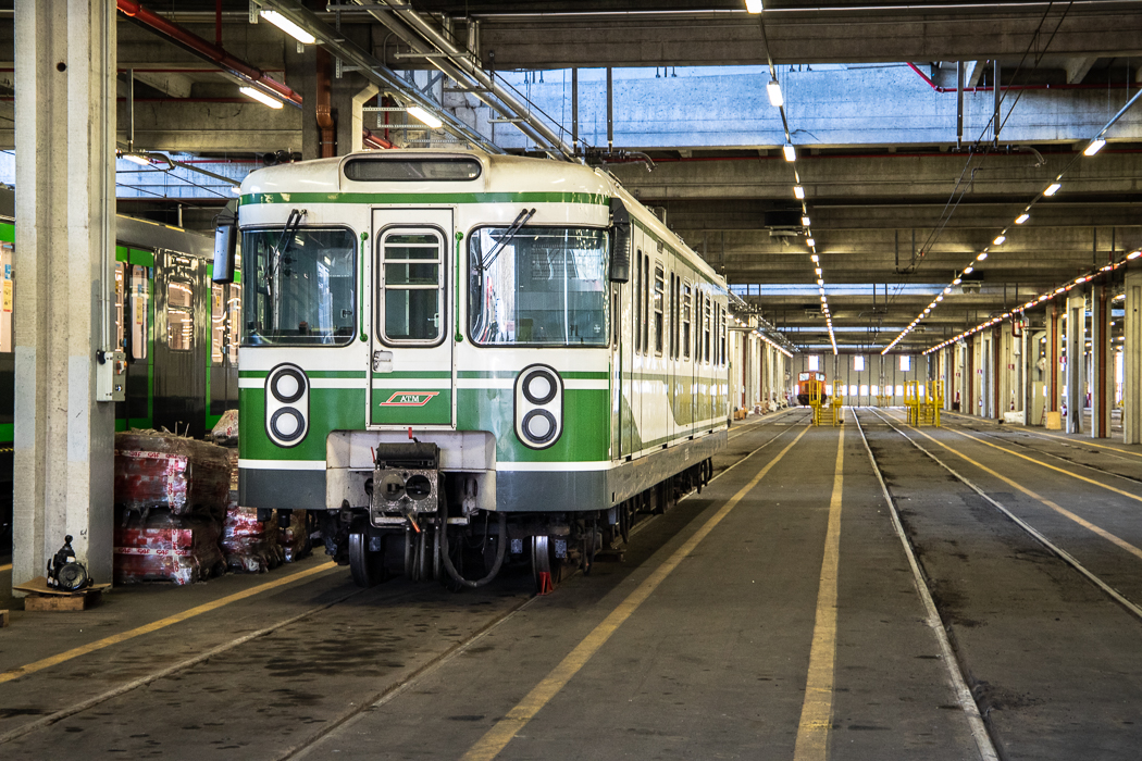 1 carrozza metro nel deposito Atm Famagosta