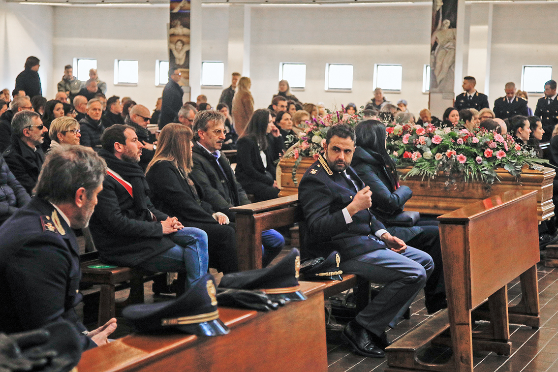 cinisello balsamo: funerale di paolo sfregola