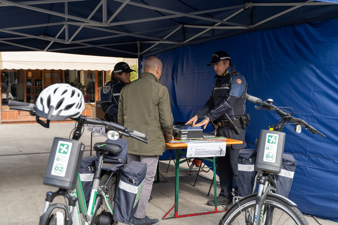 pedala con la testa cinisello balsamo lezioni della polizia locale 2