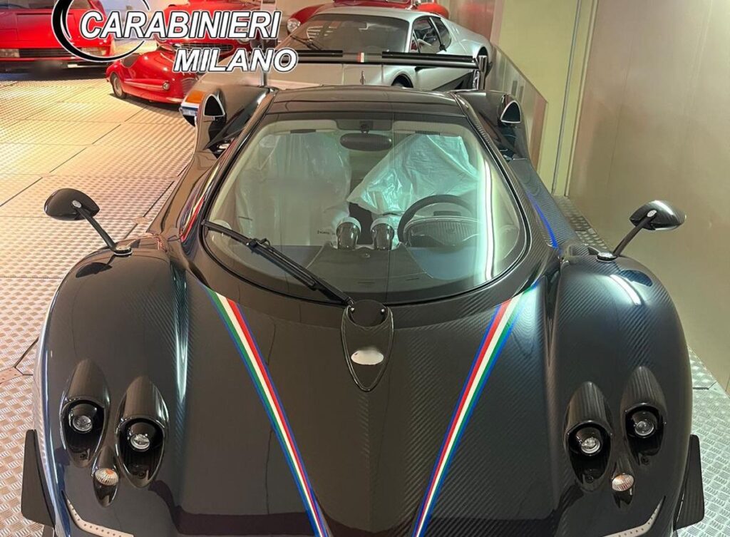 Supercar da 12 milioni sequestrata dai carabinieri a Milano