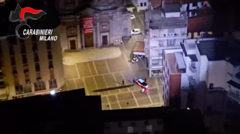 Provocano incidente e non soccorrono ferita grave: arrestati dai carabinieri