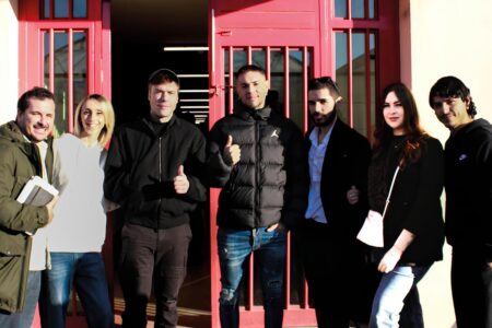 Fedex ed Emis Killa incontrano i detenuti dl carcere di Monza