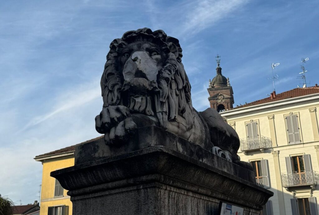 Monza, Ponte dei Leoni sfregiato: identificati alcuni minori