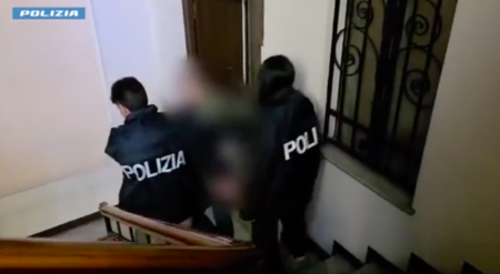 Milano, tentata truffa a un’anziana: arrestato 32enne