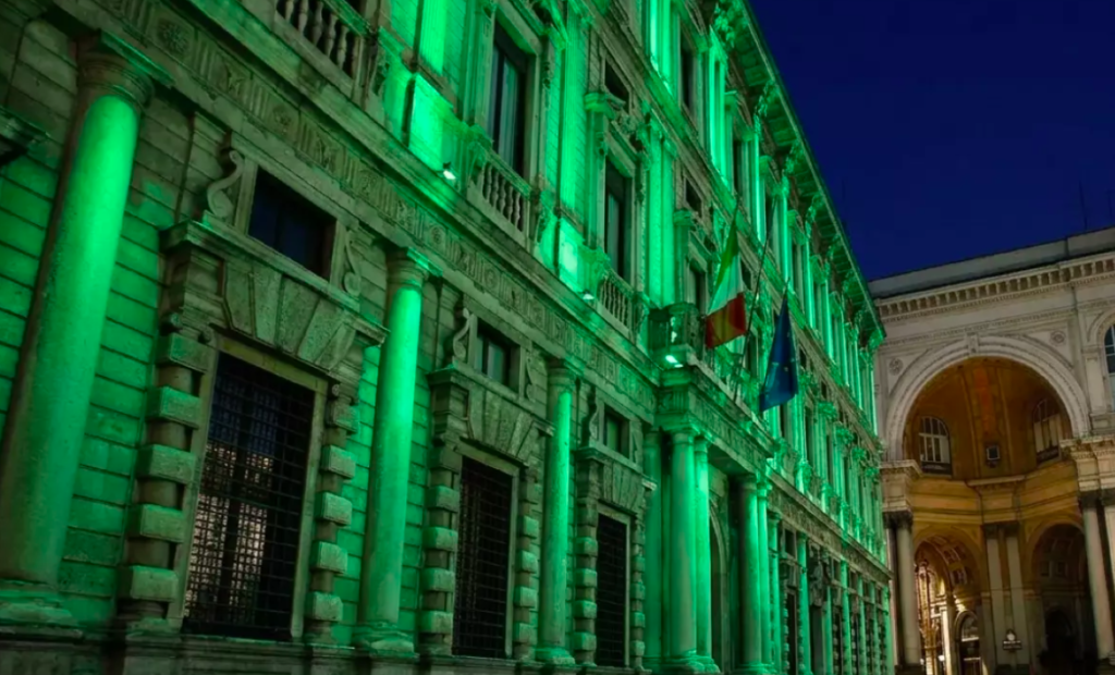 Milano, Palazzo Marino si illumina di verde per la Giornata mondiale Sla