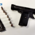 Milano, 37enne aggredisce una coppia e li minaccia con una pistola: arrestato