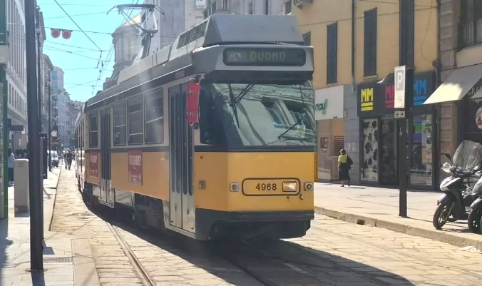 Milano, riaprono via Torino e via Spadari: torna anche il tram 3