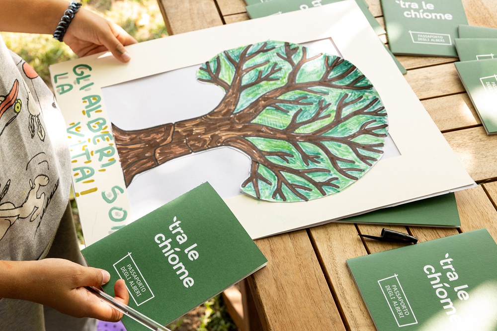 Forestami porta 100 classi 'Tra le Chiome': un anno alla scoperta degli alberi in città