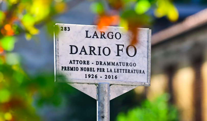 Milano dedica un largo a Dario Fo, a dieci anni dalla scomparsa
